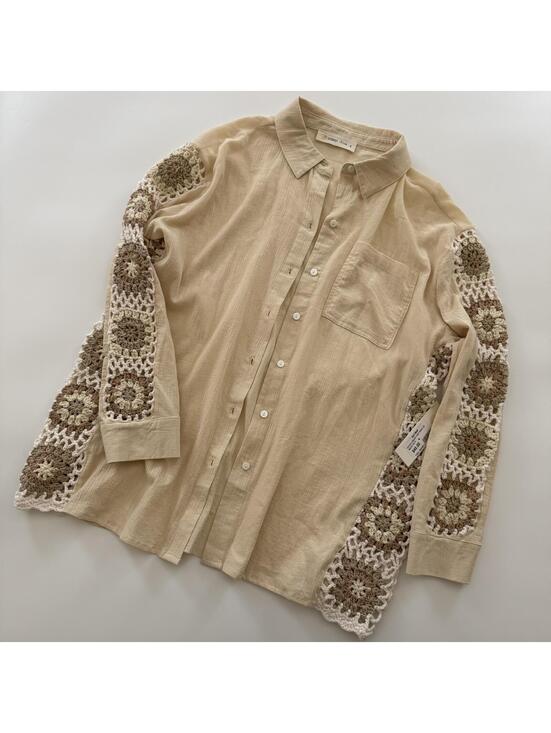 Tops - Small Women’s Crochet Button Up Top NWT